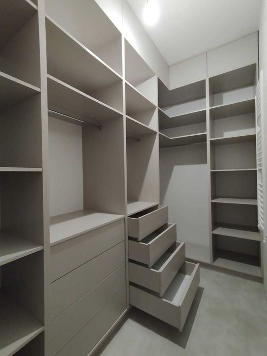 meble kuchenne pokojowe łazienkowe szafy