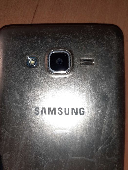 Мобильный телефон Samsung Galaxy Grand Prime SM-G531H