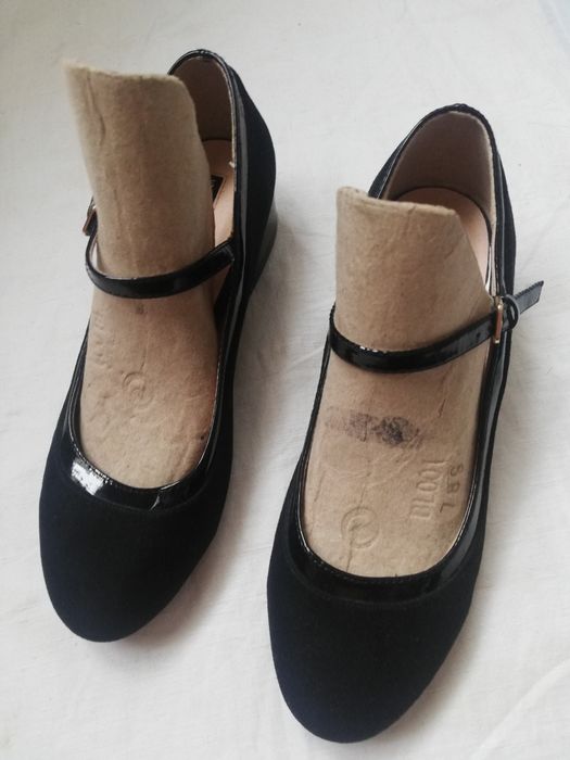 Туфлі на дівчинку