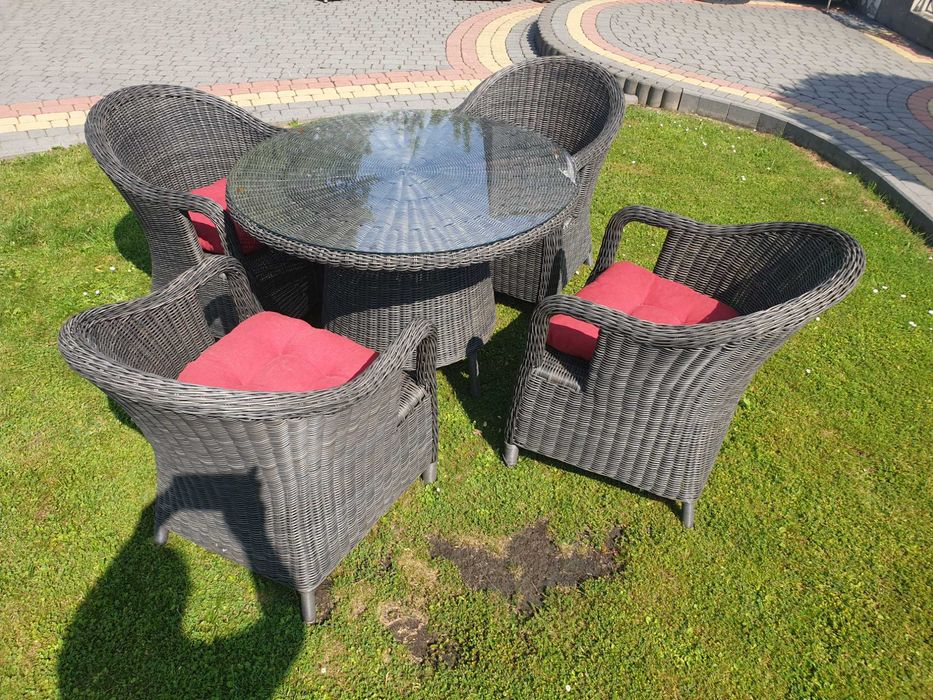 Okrągły stół + 4 fotele meble ogrodowe Intratuin