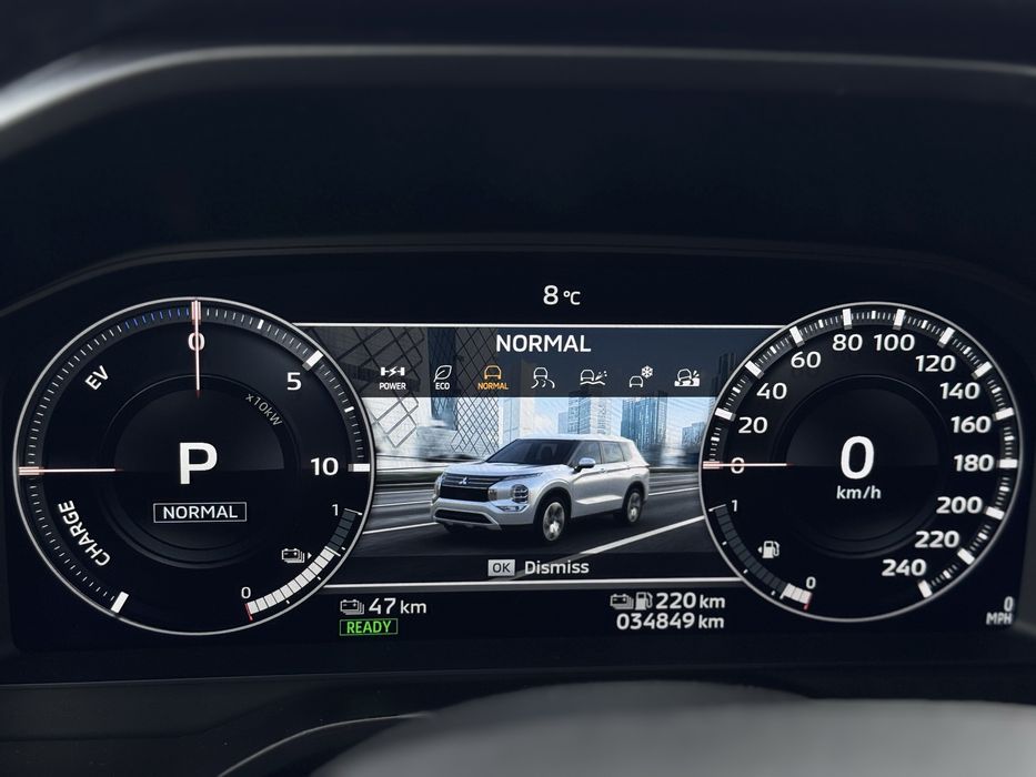 Mitsubishi Outlander EV, 2023 року, 2.4 плагін-гібрид автомат 4wd 34км