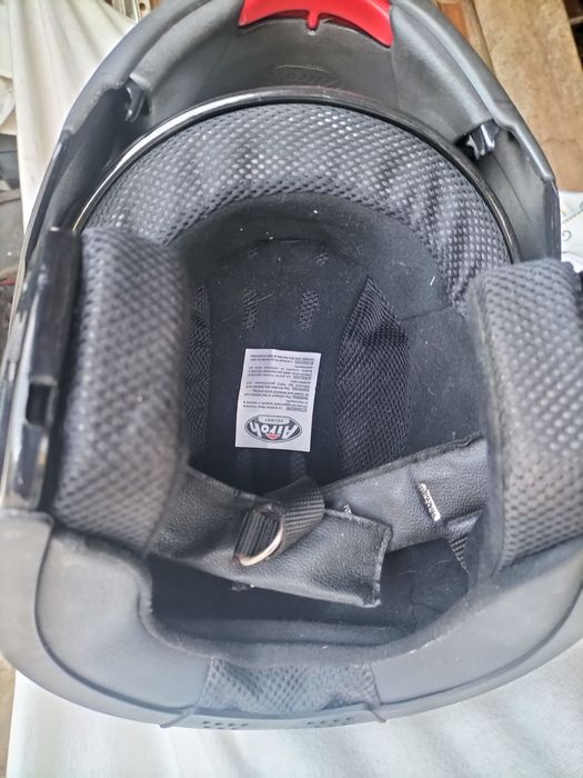 Capacete usado 6 vezes por mulher