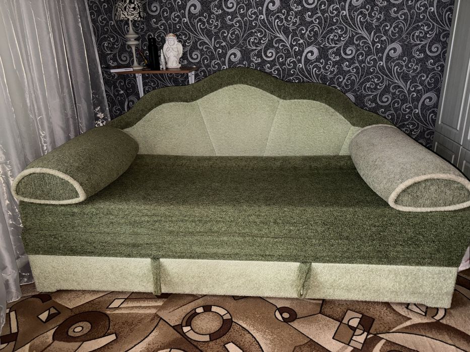 Продам диван со стенкой детской