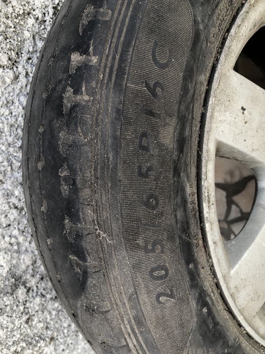 Jante  com pneu 205/65 16