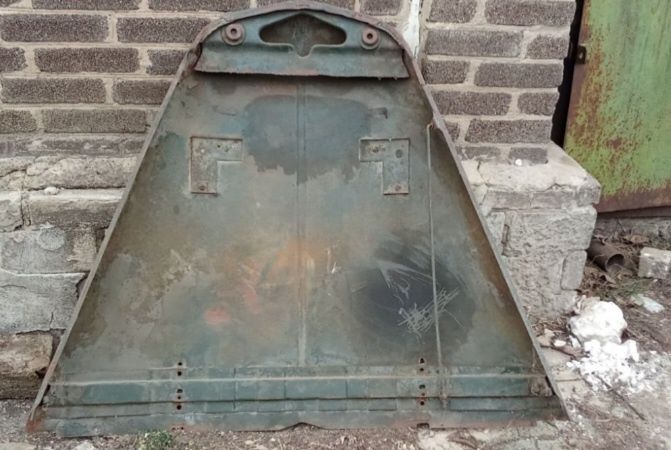 Продам капот ГАЗ-69