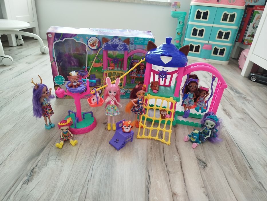 Zestaw Enchantimals plac zabaw +dodatkowe lalki i zwierzątka