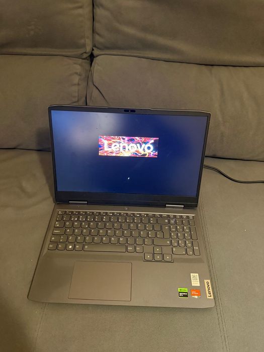 Portátil Gaming Lenovo LOQ 15 - Ryzen 7 / RTX 4060 / 1TB SSD