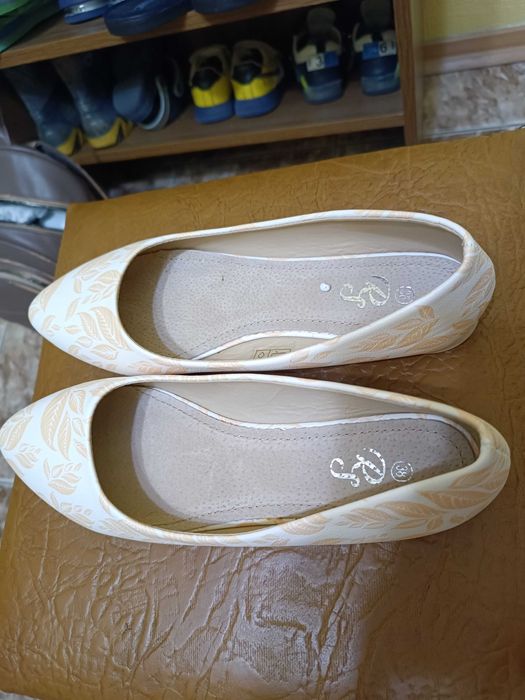 Продам балетки новые