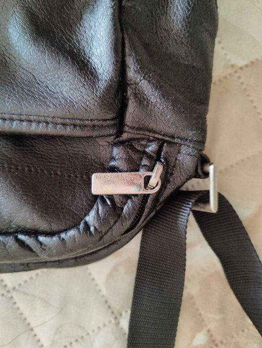 Mala tiracolo Samsonite pele genuína em bom estado 22x25 cm