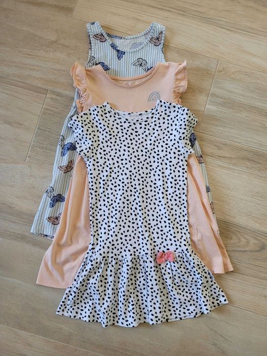 Sukienki letnie r. 122/128 3-pak