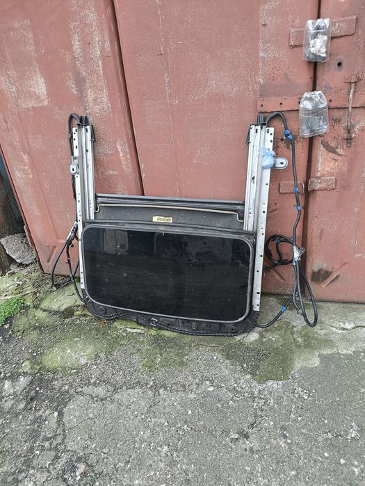 ЛЮК в кришу DODGE JOURNEY комплектний зі шторкою і проводами в ідеалі