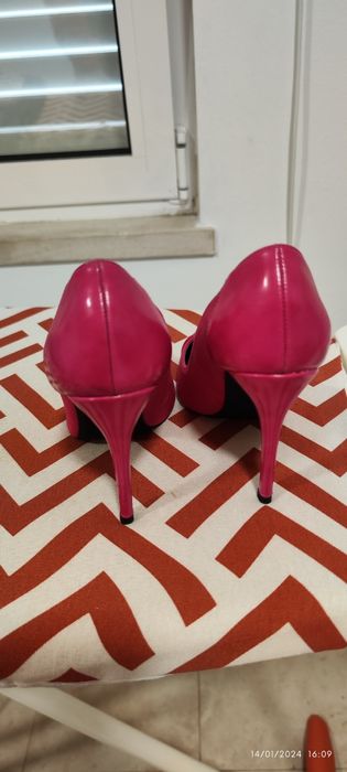 Sapato BERSHKA - rosa fúchsia