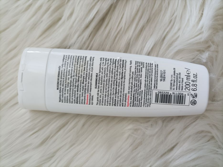 Mleczko do demakijażu twarzy AA help hipoalergiczne