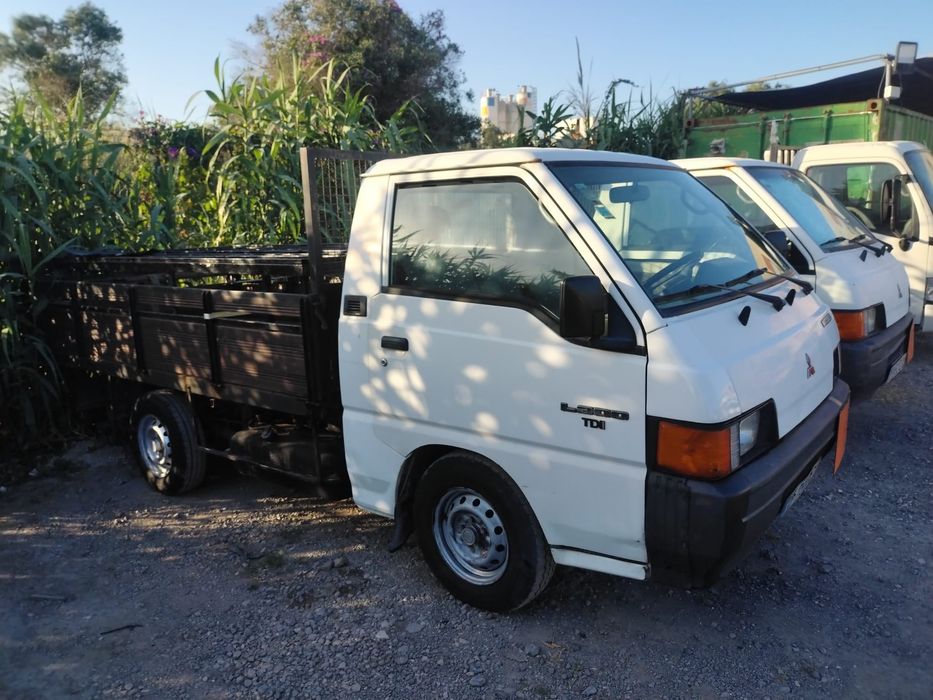 Carrinha L300.