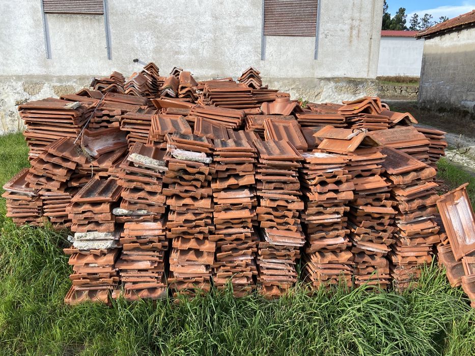 Telha Marselha em bom estado