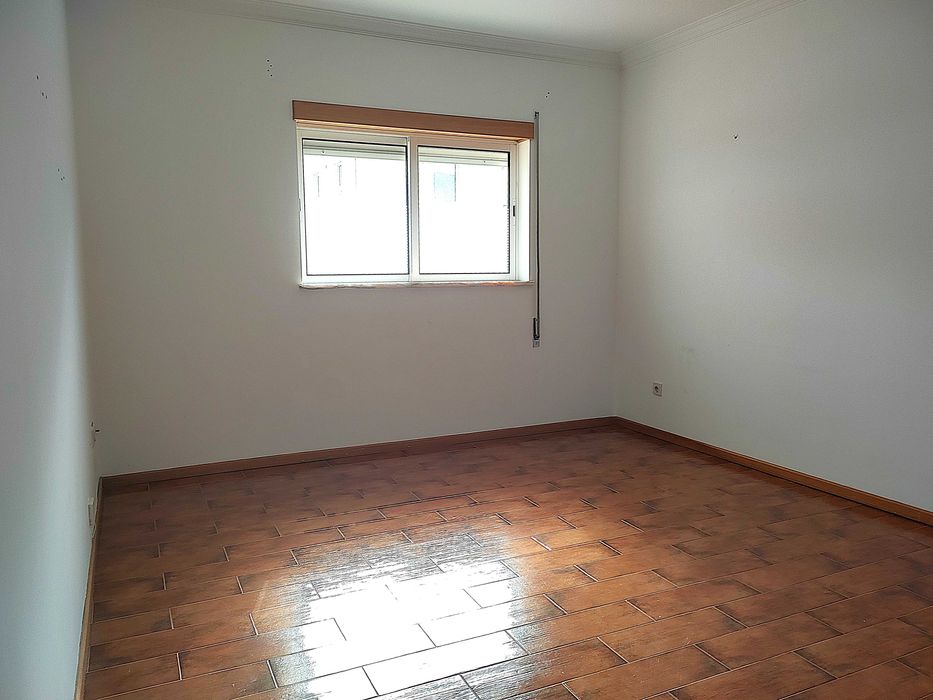 T1 no centro de Eiras