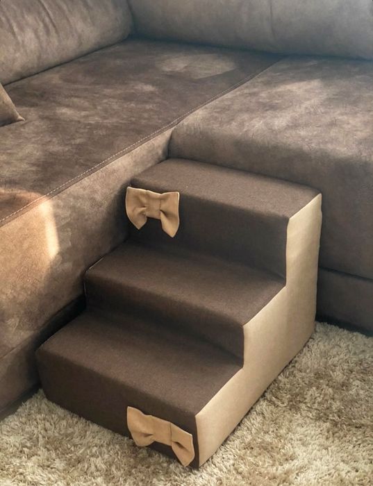 Сходинка для песиків. Колір бежевий з кісточкою. 30*40 см