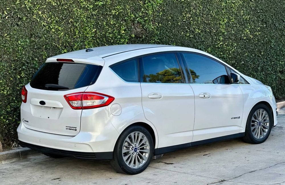 Ford C-Max      2017