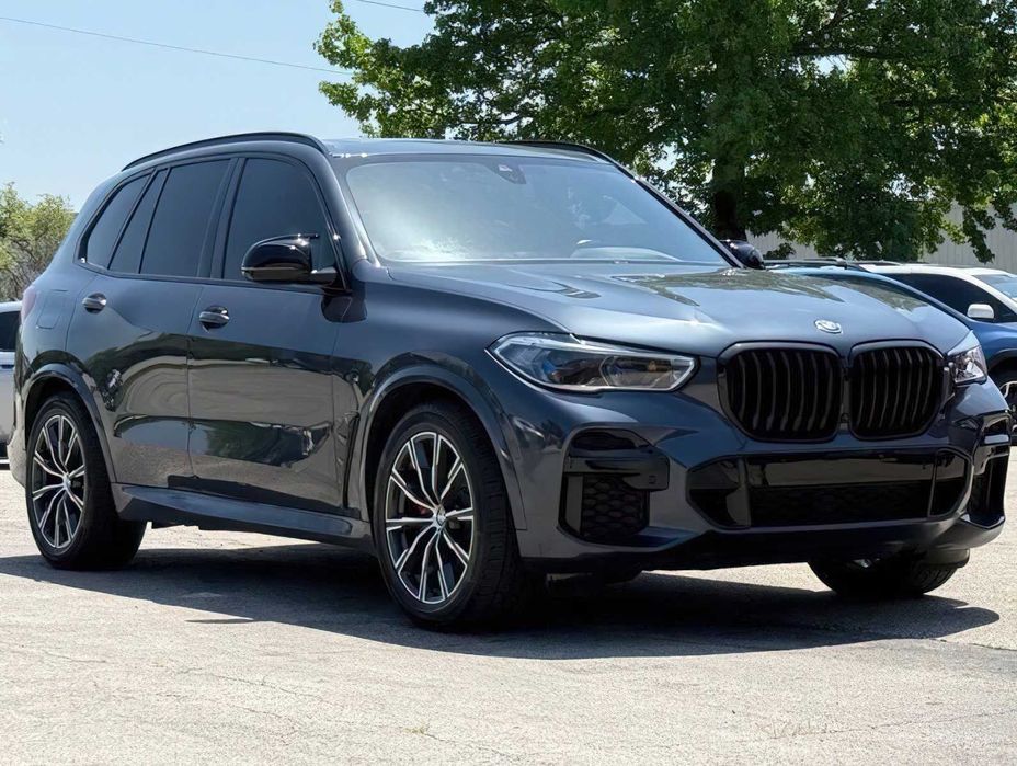 BMW X5      2022