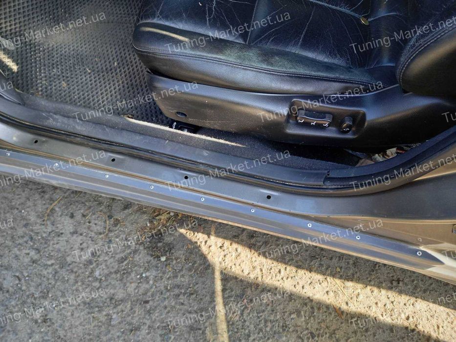 Накладка на передний бампер Toyota Carina E T190, накладки на пороги Тойота Карина Е