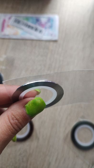 Zestaw tasiemek do zdobień paznokci i folie