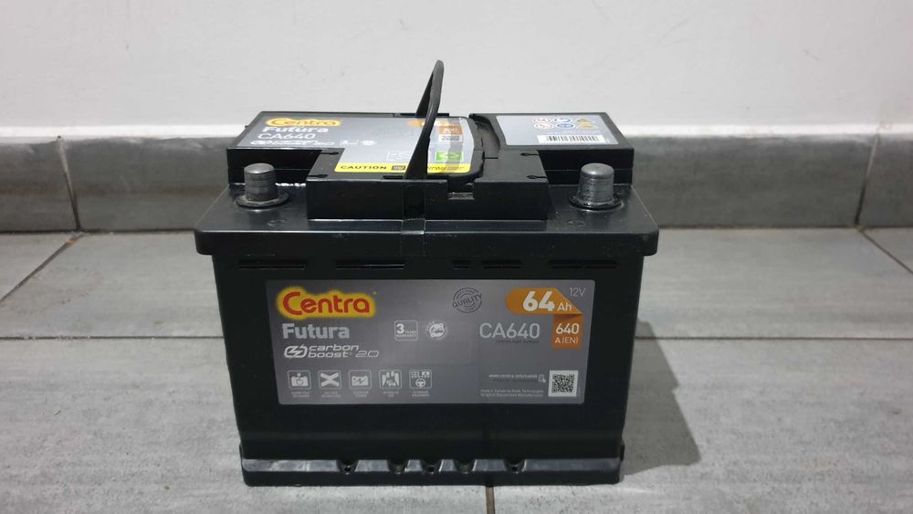 Akumulator używany CENTRA FUTURA 12V 64AH 640A