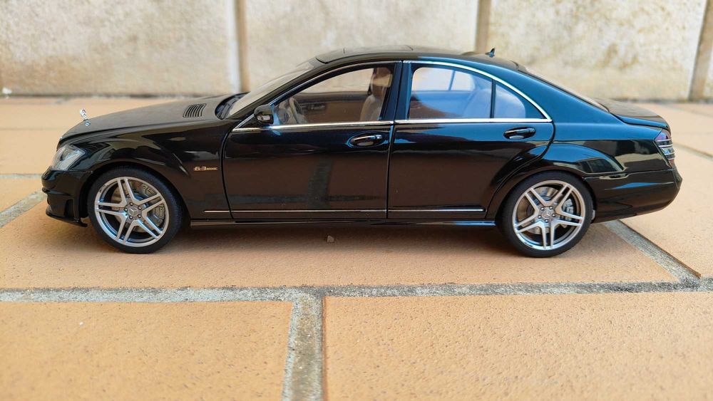 Mercedes Benz S63 AMG AutoArt 1/18