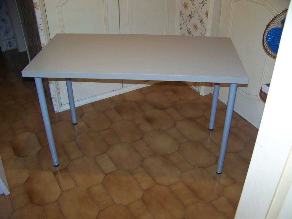 mesa IKEA de pernas de enroscar 1,20 m X 60 cm