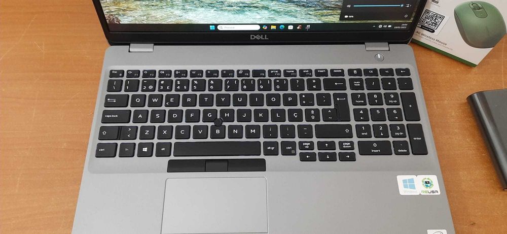Portátil / Labtop Dell Latitude 5510 10ªG| 15,6" | i5-10310u-4.4G | 16G-DDr4 | NVMe512G |M| W11