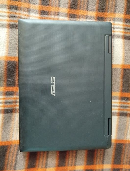 Ноутбук Asus X80L Intel Celeron 560 (2.13 GHz)/ озп 1 / SSD 55 ГБ