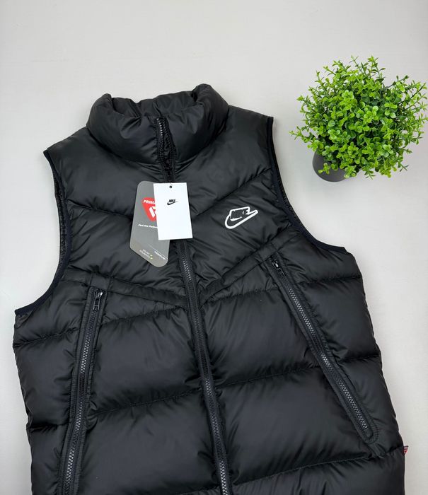 Жилетка Nike Windrunner Storm-fit безрукавка найк
