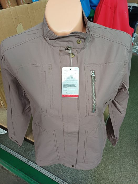 Kurtka damska brązowa cienka XL.