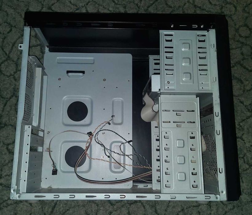 Корпус Midi-Tower Тест ОК(читати опис)