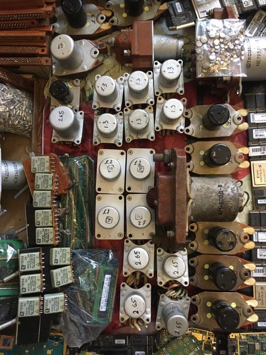 Контактори, радянські та імпортні радіодеталі, срібло