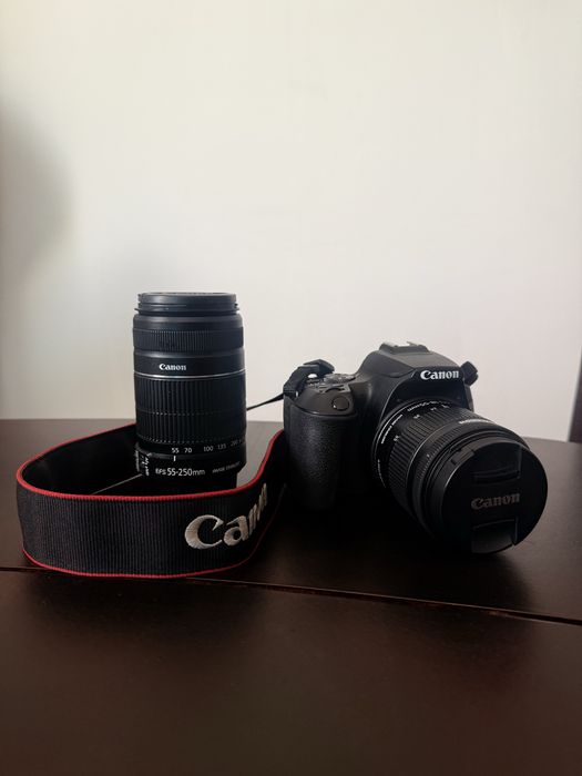 Canon 250D + 18-55mm + 55-250mm
