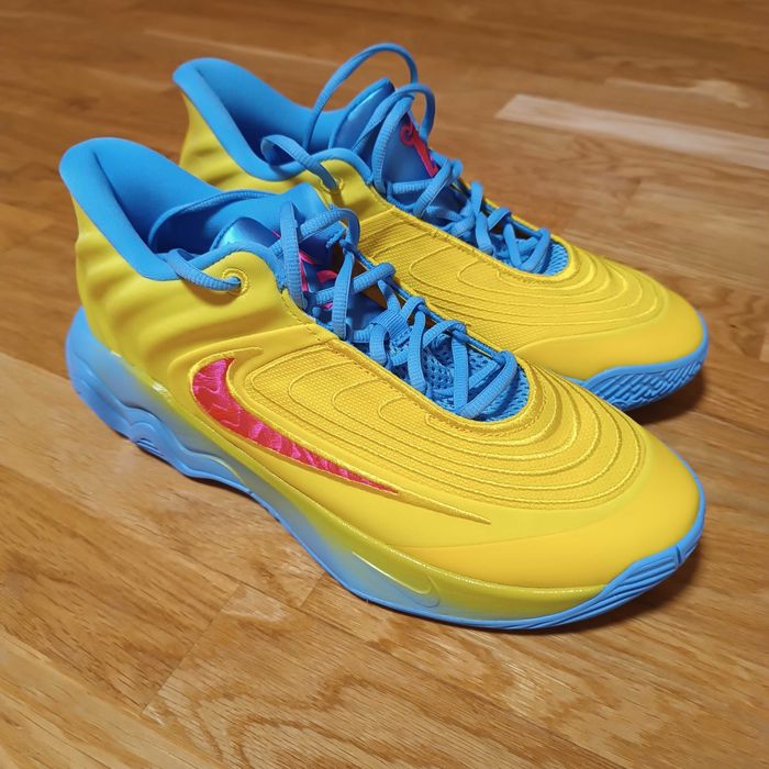 Кросівки для баскетболу