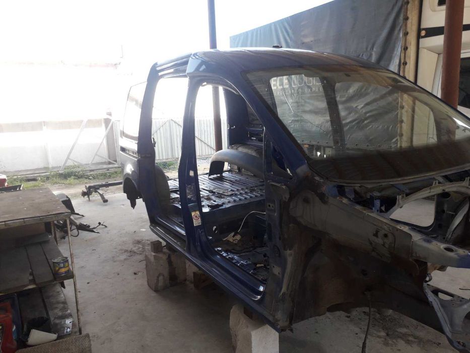 Кузов (криша,четверть,пороги,ланжерон) Volkswagen Caddy