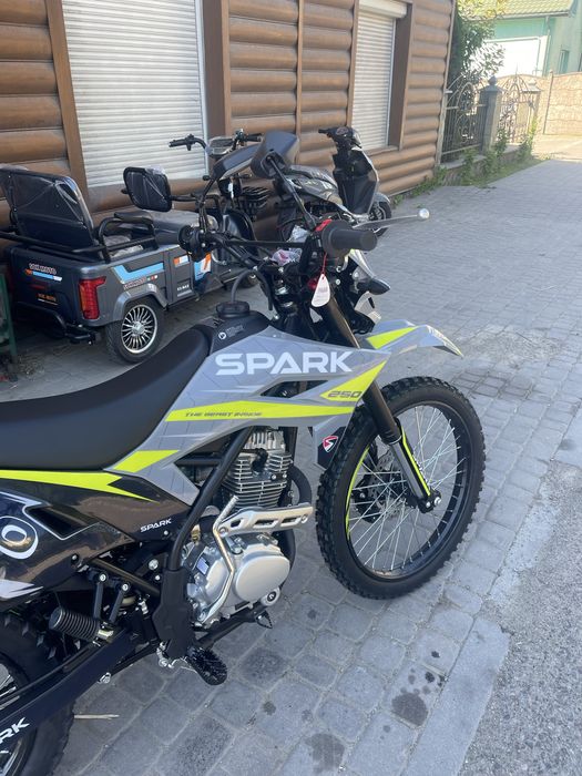 Новинка 2026 року!!! Мотоцикл SPARK SP250CR-4