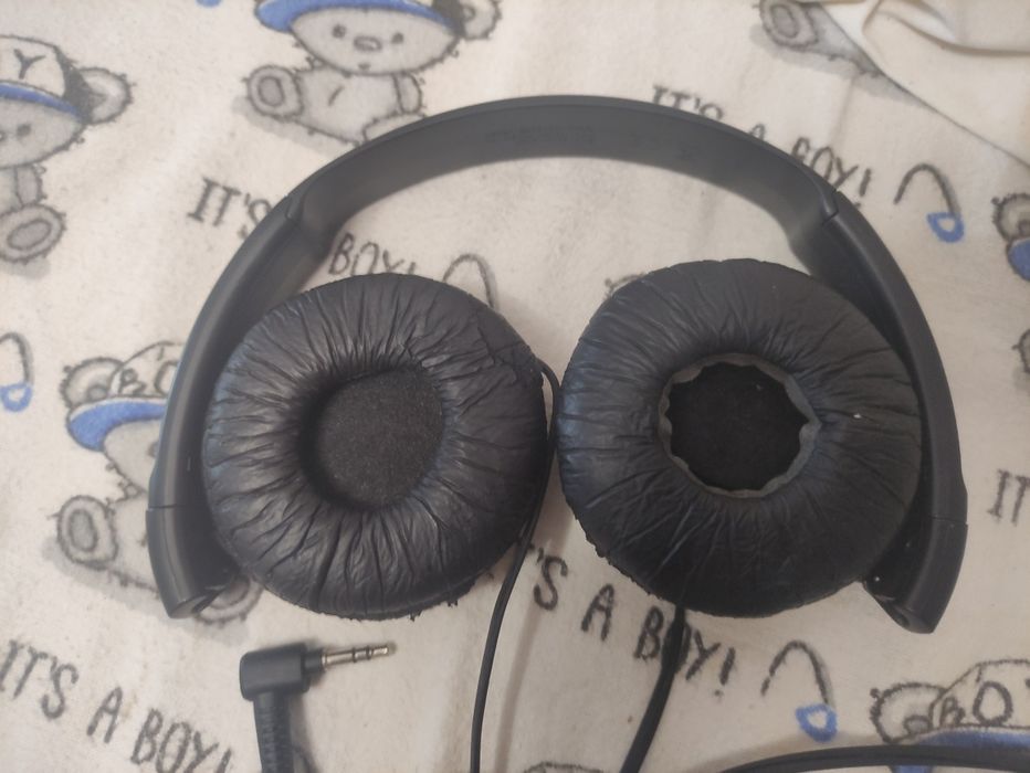 провідні наушники Sony MDR-ZX110