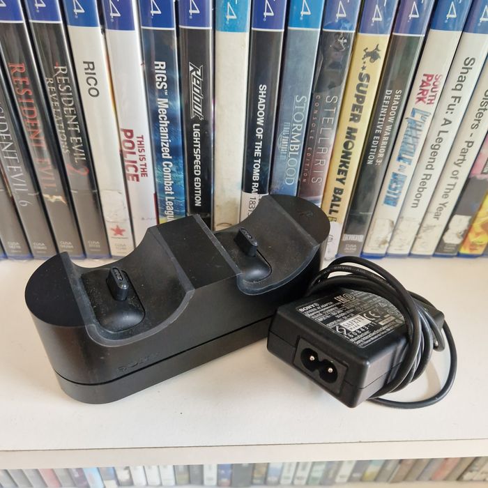 Ladowarka do padow ps4 dualshock 4 PlayStation 4 sony