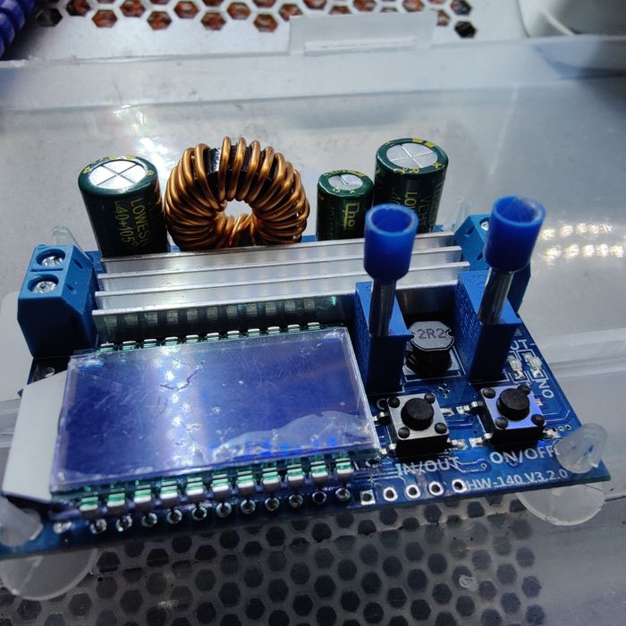 Лабораторне обладнання, лабораторні блоки живлення від 0 до 300в