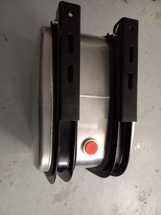 Zbiornik aluminiowy hydraulika wywrot ruchoma podłoga 160L cena brutto