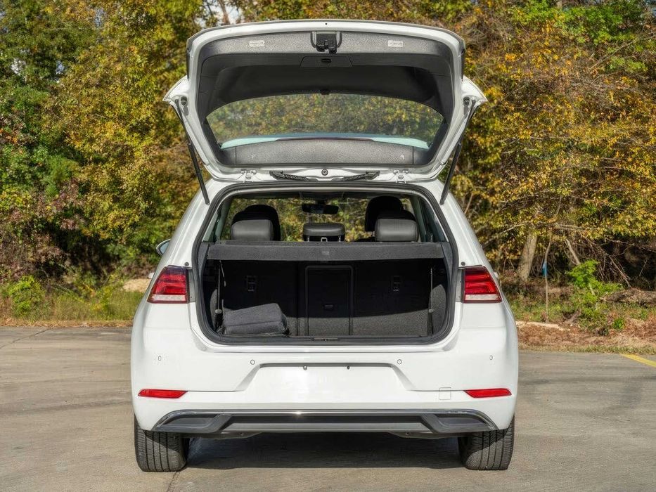 Volkswagen e-Golf SEL      2017