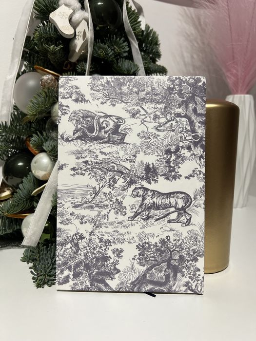 Notatnik Dior, idealny na prezent.