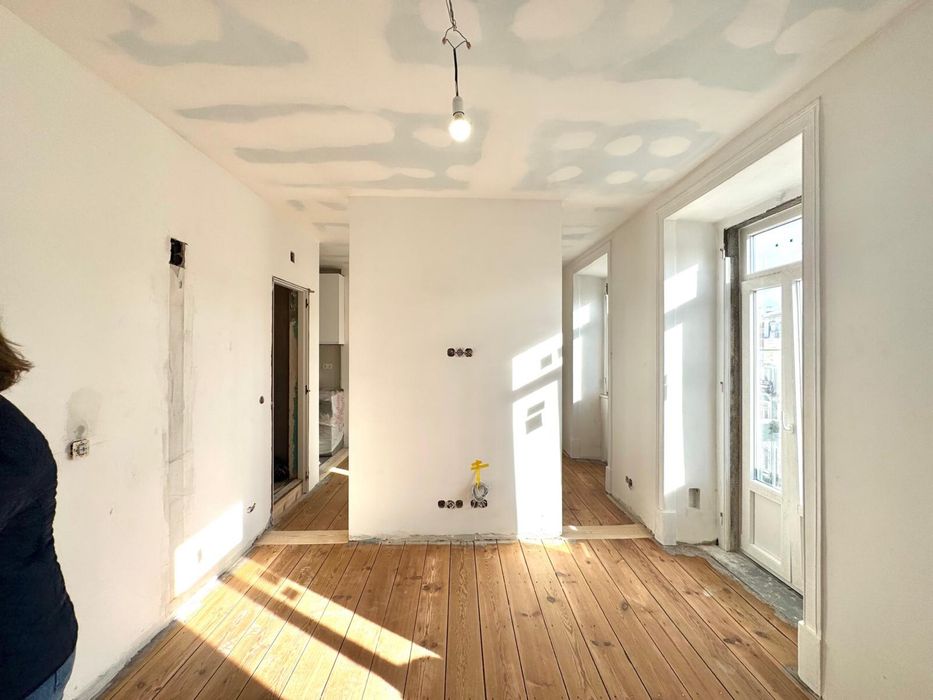 Apartamento T0+/T1 Avenidas Novas