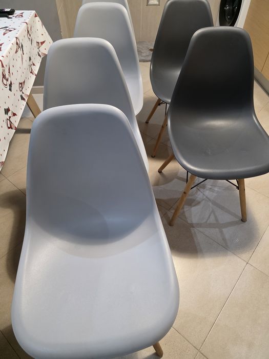 8 Cadeiras  Nórdicas