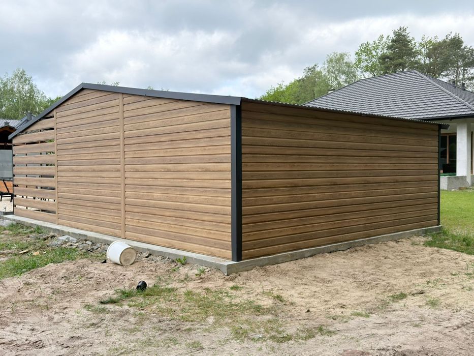 Garaze drewnopodobne 6x6 plus 3m wiata tyl ażur kolor winchester – pohled 3