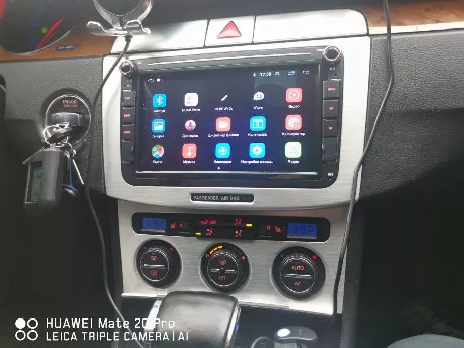 Штатна магнітола  Volkswagen Skoda VW Passat Golf Octavia Fabia CarPla