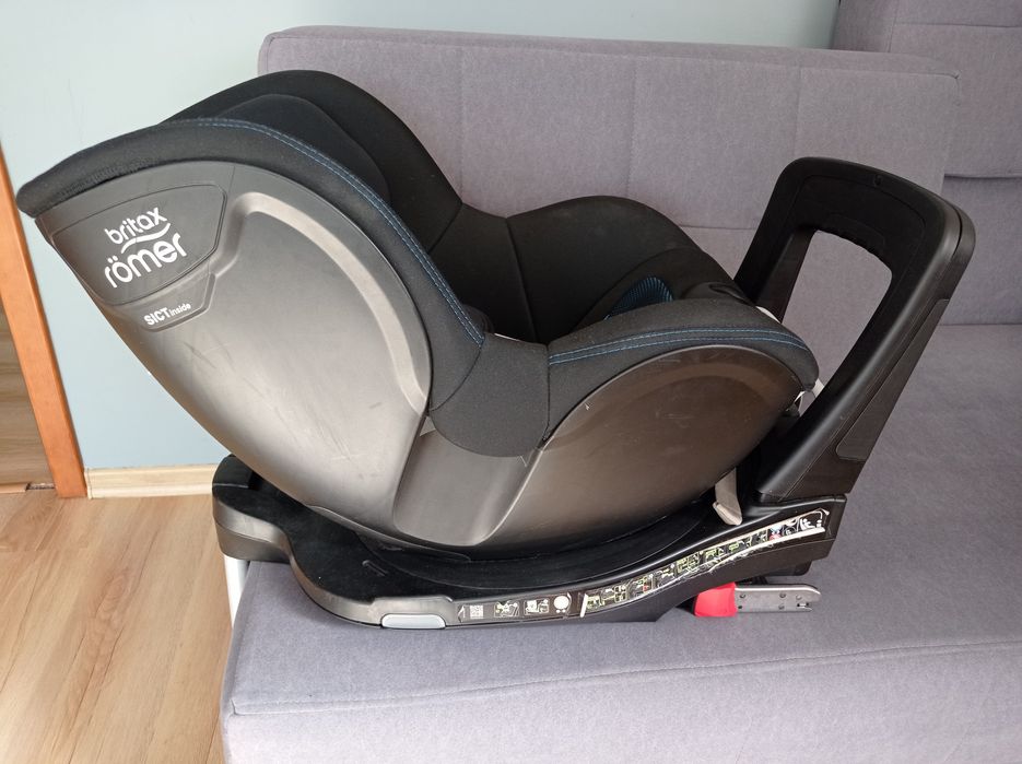 Fotelik Britax Romer Dualfix m i-size RWF