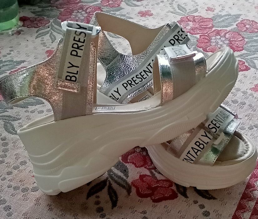 Сандалии босоножки